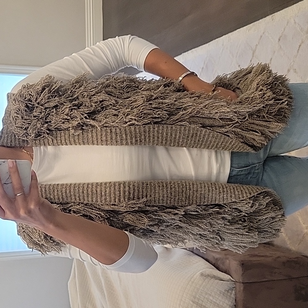 BRAND NEW CYNTHIA STEFFE FRINGED SWEATER SHRUG VEST $120